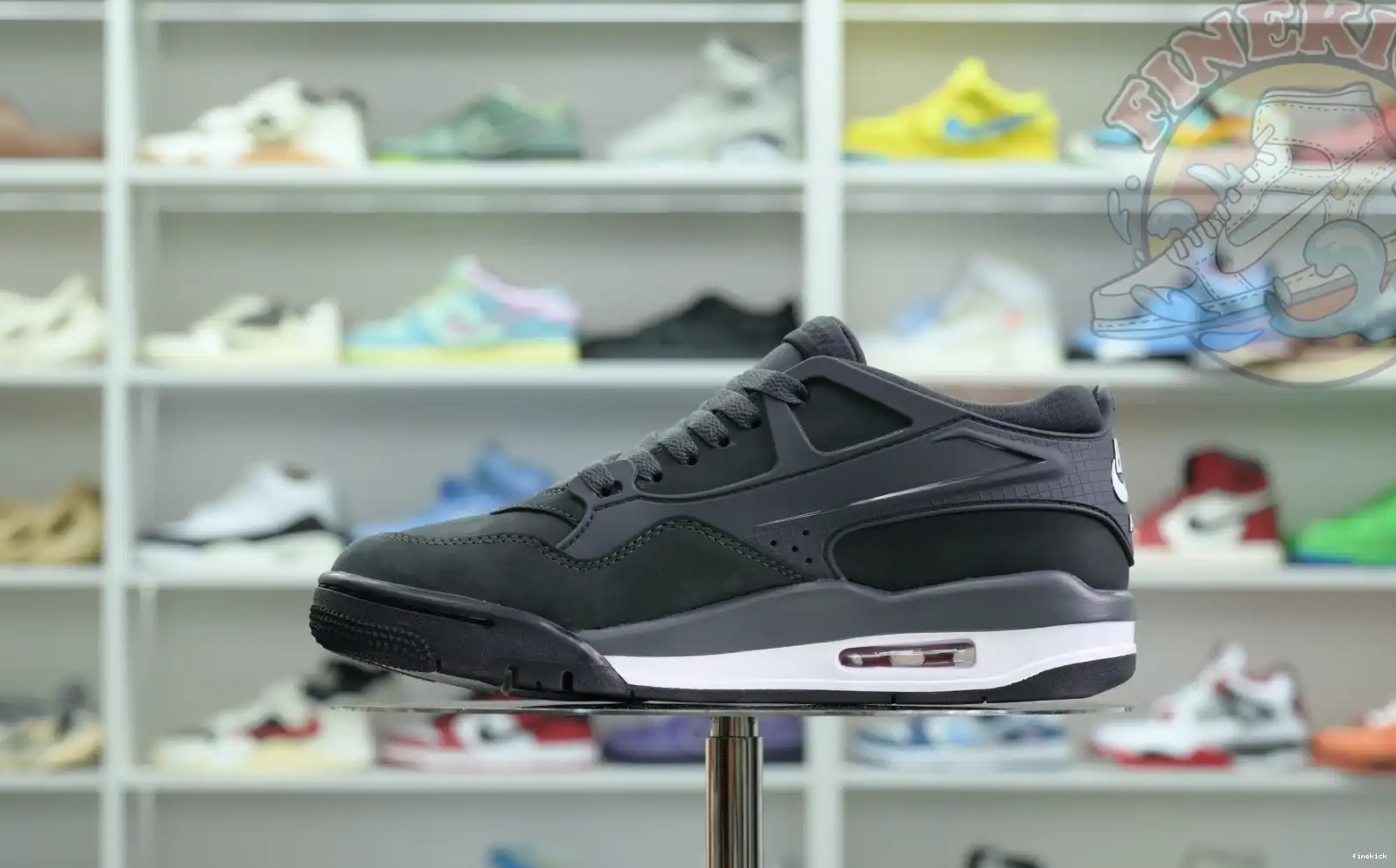 Nigel Air SP Jordan 4 RM Sylvester “Anthracite” x Jordan 0526